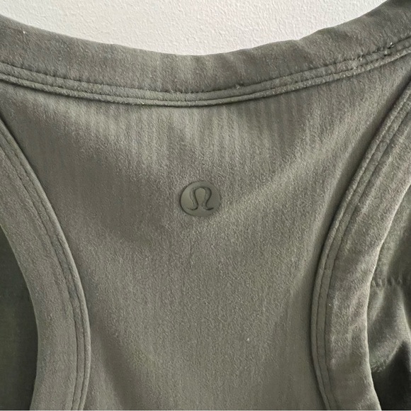 Lululemon Green Cropped Tank Top - Picture 3 of 4